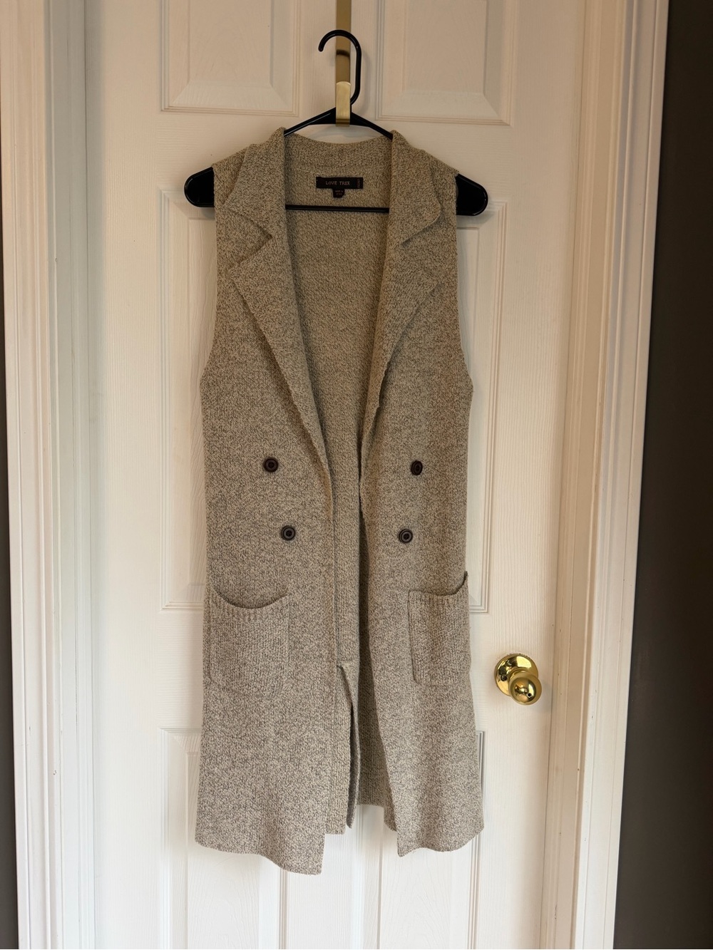 Sweater Vest with pockets for layering